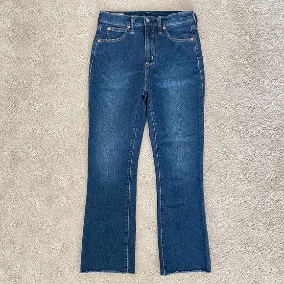 GAP High Rise Kick Fit Jeans – Dark Wash, Size 4L, Stretch Denim - Picture 3 of 10